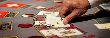 Mobile app interface for live roulette table betting